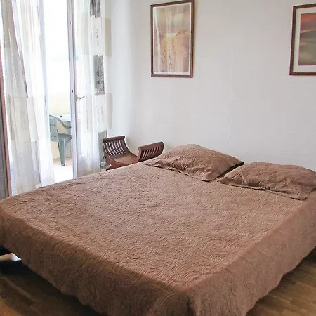 Avenue Napoleon Lägenhet *